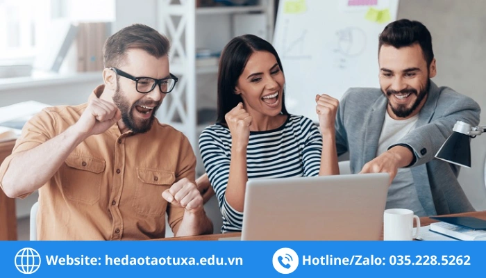Học đại học online cho người bận rộn