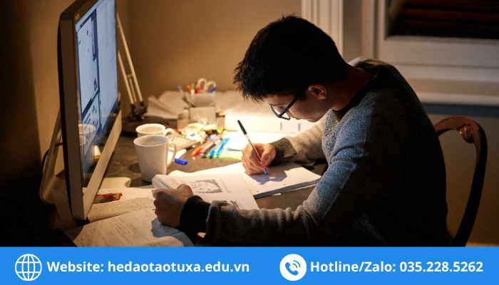 Người nên học hệ đào tạo từ xa
