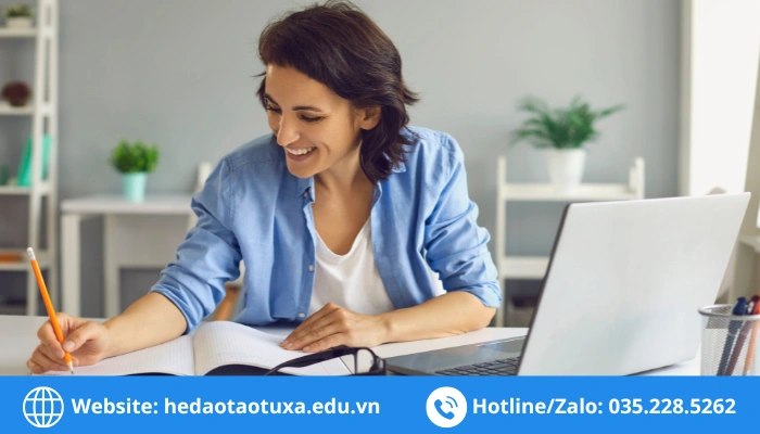 Những người phù hợp học đại học từ xa khi đã có bằng cao đẳng